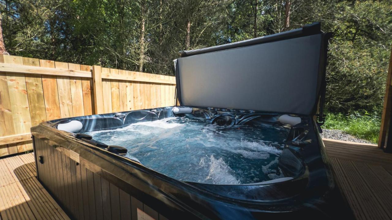Aspen Lodge, Amazing New Log Cabin With Hot Tub - Sleeps 6 - Felmoor Park Morpeth Exterior photo