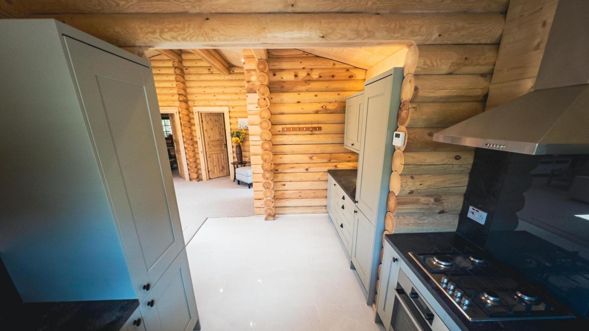 Aspen Lodge, Amazing New Log Cabin With Hot Tub - Sleeps 6 - Felmoor Park Morpeth Room photo